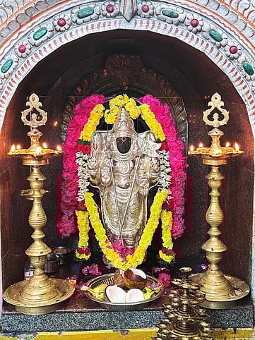 கோயில்களில் காா்த்திகை வழிபாடு