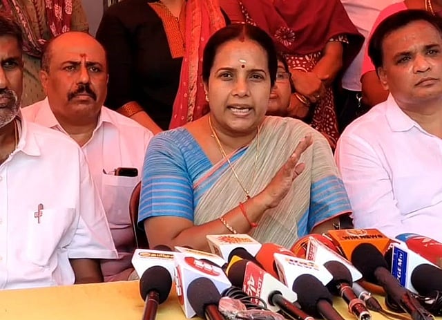 திருப்பரங்குன்றம் விவகாரம்:
முதல்வருக்கு வானதி சீனிவாசன் கேள்வி