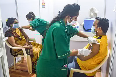 மழைக்கால மின்தடை: தடுப்பூசிகளை பாதுகாக்க உத்தரவு 