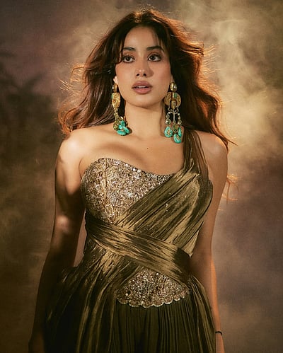 அழகூர் புள்ளிமான்... ஜான்வி கபூர்!