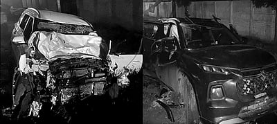 கீழக்கரை அருகே 2 கார்கள் நேருக்குநேர் மோதிக்கொண்டதில் 5 பேர் பலி