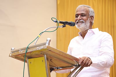 மக்களிடையே பிரிவினை ஏற்படுத்தும் சநாதனம்: சேகர்பாபு