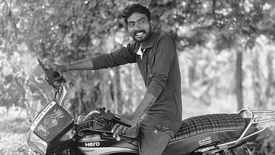 நத்தம்: இளைஞர் தலையில் கல்லைப் போட்டு கொலை!