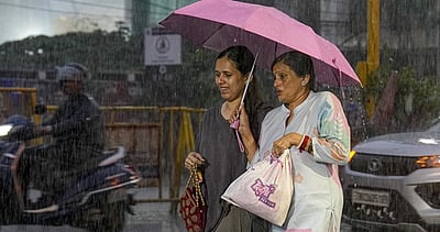 அடுத்த 3 மணிநேரத்துக்கு 12 மாவட்டங்களில் மழை! 