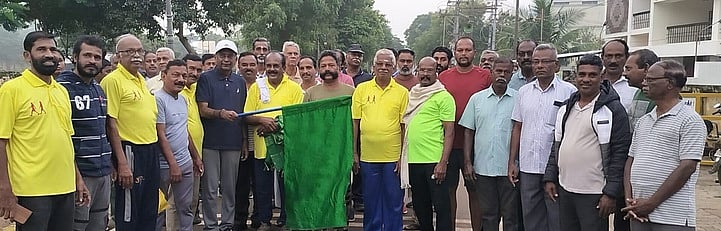 தஞ்சாவூரில் ஆரோக்கிய நடைப்பயிற்சி! 100 போ் பங்கேற்பு!