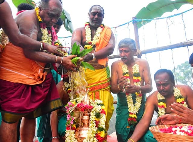 கும்பாபிஷேகம் முதல் பட்டாபிஷேகம் வரை.. எந்த கோயிலில் என்ன விஷேசம்!