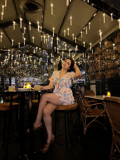 கோவா களிப்பு... ஷ்ரத்தா தாஸ்!