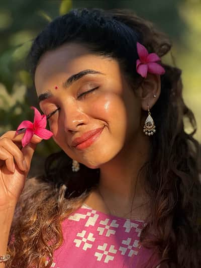 துணையே... சான்வே மேகானா!
