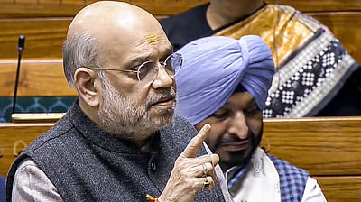 நீதிபதிக்கு எதிராக பதவிநீக்கத் தீர்மானம்: அமித் ஷா எதிர்ப்பு!