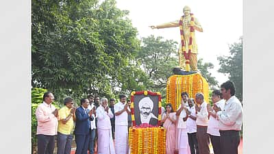 பாரதியின் பெருமையை எட்டுத்திக்கும் கொண்டு சேர்ப்போம்! - முதல்வர் மு.க. ஸ்டாலின்