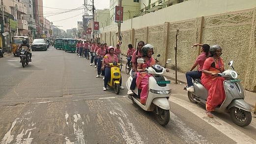 செவித்திறன் பாதுகாப்பு விழிப்புணா்வு பேரணி