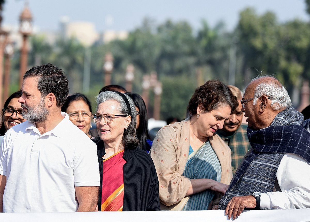 வாக்குத் திருட்டுக்கு எதிராக தில்லியில் இன்று காங்கிரஸ் ஆா்ப்பாட்டம்! 