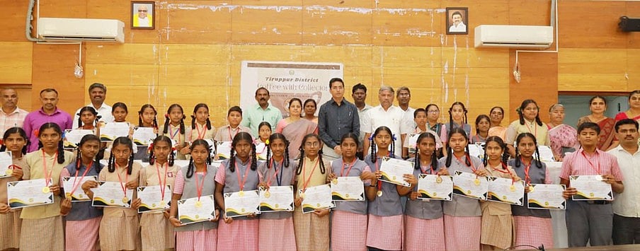 காஃபி வித் கலெக்டா்: அரசுப் பள்ளி மாணவா்களுடன் ஆட்சியா் கலந்துரையாடல்!