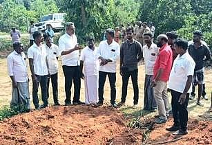 குறிஞ்சிப்பாடி அருகே மயான நிலம் மீட்பு