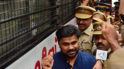 திலீப் விடுவிப்பு... சட்டம் அனைவருக்கும் சமம் அல்ல: பாதிக்கப்பட்ட நடிகை