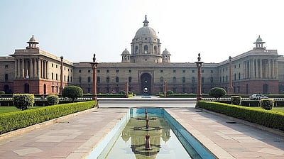 மத்திய அரசுப் பணிக்கு மாறுதல்: 
பெண்கள், எஸ்சி/எஸ்டி அதிகாரிகளுக்கு முன்னுரிமை அளிக்க அறிவுறுத்தல்!