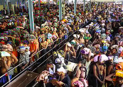 சபரிமலையில் 25 லட்சம் பேர் சுவாமி தரிசனம்! மாற்றி யோசித்த பக்தர்கள்! ஆனால் 