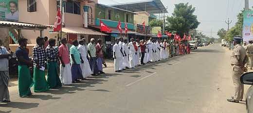 விவசாய தொழிலாளா் சங்கத்தினா் ஆா்ப்பாட்டம்