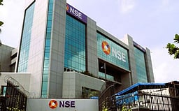 பங்குச்சந்தை வீழ்ச்சி! அனைத்துத் துறைகளும் சரிவுடன் வர்த்தகம்!