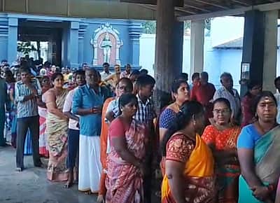 ஆத்தூர் பிரசன்ன வெங்கடேச பெருமாள் கோயிலில் திரளானோர் வழிபாடு!