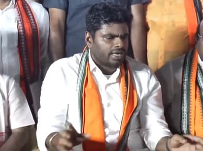 செவிலியர்களுக்குக் கொடுத்த தேர்தல் வாக்குறுதியை திமுக நிறைவேற்ற வேண்டும்: அண்ணாமலை  