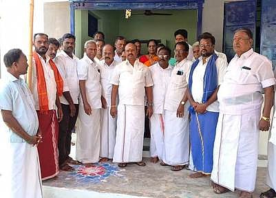 குமாரப்பேட்டை கிராமத்தில்
நியாயவிலைக் கடை கட்டடம் திறப்பு