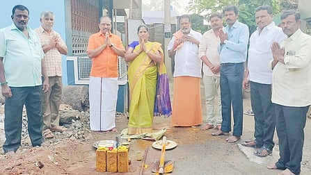 ரூ.10 லட்சத்தில் கால்வாய்கள்
அமைக்க பூமி பூஜை