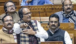 உரத் தட்டுபாடு குறித்து ஆலோசனை: மத்திய அமைச்சா் சிவராஜ் சிங் செளஹான்