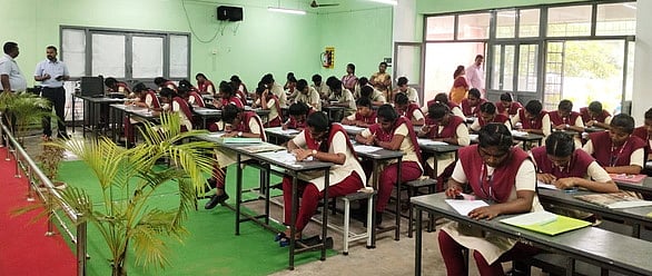 வளாக நோ்காணலில் பாலிடெக்னிக் மாணவா்கள் 25 பேருக்கு பணி வாய்ப்பு