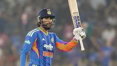 ரோஹித் சர்மாவின் சாதனையை முறியடித்த திலக் வர்மா!