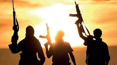 தென்னாப்பிரிக்கா: துப்பாக்கிச் சூட்டில் 3 குழந்தைகள் உள்பட 9 பேர் பலி!