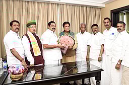 அதிமுக - பாஜக இடையே நாளை தொகுதிப் பங்கீடு பேச்சுவார்த்தை?