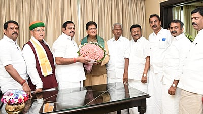 பியூஸ் கோயல் - இபிஎஸ் பேச்சுவார்த்தை நிறைவு!