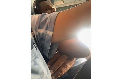 ஓடும் ரயிலில் கல்லூரி மாணவிக்கு பாலியல் தொல்லை: காவலர் பணியிடை நீக்கம்!