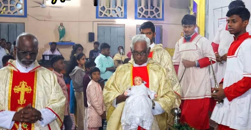 Christmas celebrations in Villupuram district: Special prayers held in churches