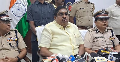 புத்தாண்டு கொண்டாட்டம்: புதுச்சேரியில் பாதுகாப்புப் பணியில் 1,000 காவலர்கள்!  