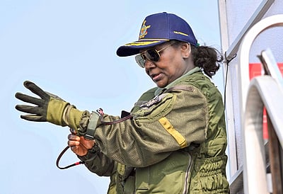 நீா்மூழ்கிக் கப்பலில் நாளை பயணிக்கிறாா் குடியரசுத் தலைவா்!