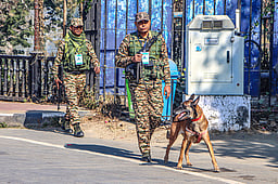 மணிப்பூரில் குடியரசுத்தலைவர் ஆட்சி வாபஸ்!