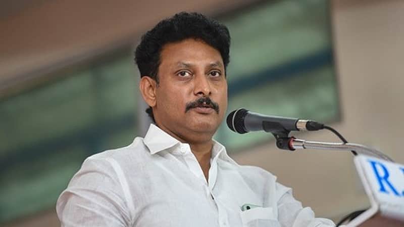 anbil mahesh