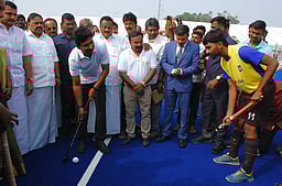 ஆா்.எஸ்.புரம் ஹாக்கி மைதானத்தில் விளையாட வாடகை நிா்ணயம்