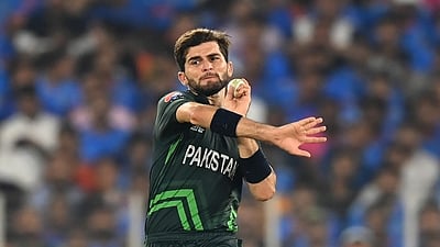 ஷாஹீன் ஷா அஃப்ரிடிக்கு மீண்டும் முழங்காலில் காயம்..! டி20 உலகக் கோப்பையில் பாகிஸ்தானுக்குச் சிக்கல்! 