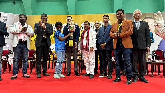 தேசிய சதுரங்க போட்டி: மாணவி சிறப்பிடம்