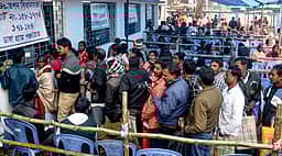 மேற்கு வங்க வாக்காளா் பட்டியல்: 91 லட்சம் போ் நீக்கம்