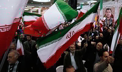 ஈரானில் மக்கள் போராட்டத்தில் வெடித்த வன்முறை! உயிர்ப் பலிகள் 10 ஆக அதிகரிப்பு!