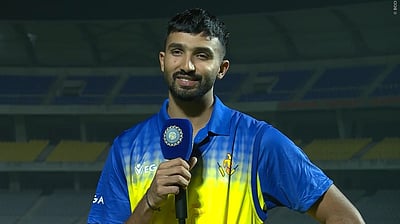 5 போட்டிகளில் 4 சதங்கள்... உலகக் கோப்பையில் தேர்வாகுவாரா தேவ்தத் படிக்கல்? 