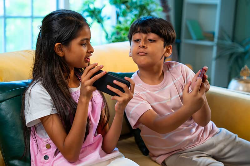 Myth and facts: Digital Reading vs Book Reading