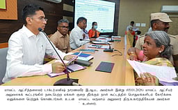 சுகாதார சீா்கேட்டை ஏற்படும் கோழிப் பண்ணை இயங்க அனுமதி வழங்கக் கூடாது