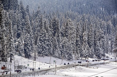 ஜம்மு - காஷ்மீரில் பனிப்பொழிவு - புகைப்படங்கள்