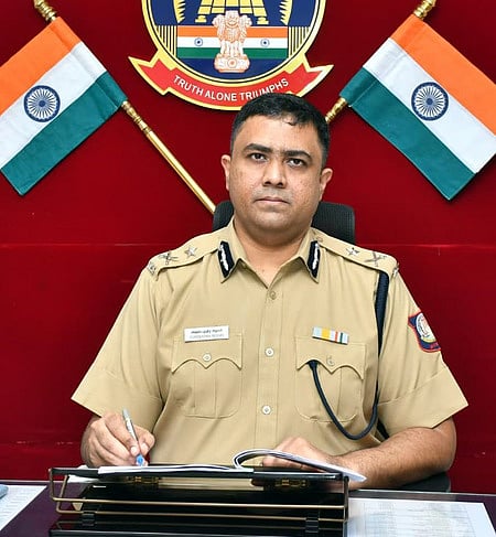 புதிதாகப் பொறுப்பேற்ற தென் மண்டல ஐ.ஜி. விஜயேந்திர பிதாரி.