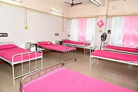 எலி மருந்தை உட்கொண்ட இரு குழந்தைகள் பெங்களூரு மருத்துவமனையில் அனுமதி